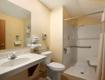 Days Inn By Wyndham Stoughton Wi. Phòng bức ảnh
